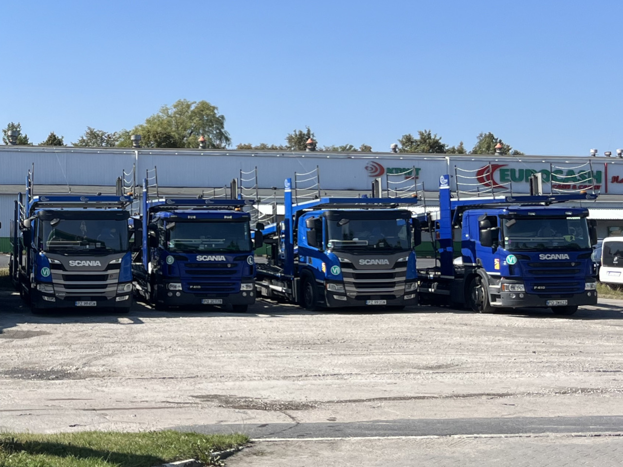 Flota autotransporterów CAR TRANSPORT